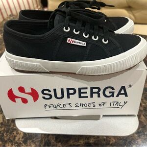 Superga 2750 Classic Women’s Cotu Classic Black/White Sneakers (Size 7.5)